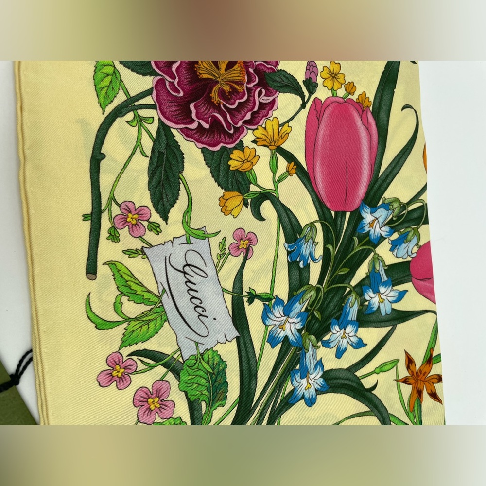 NEW GUCCI FLORA FLORAL SILK SCARF HEAD WRAP NWT! - Picture 7 of 15